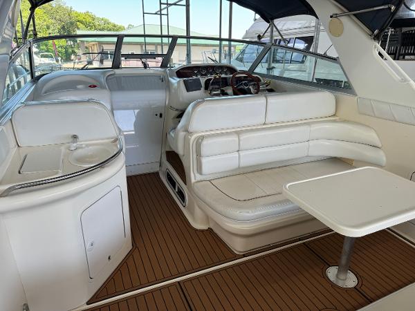 1998 Sea Ray 330 Sundancer