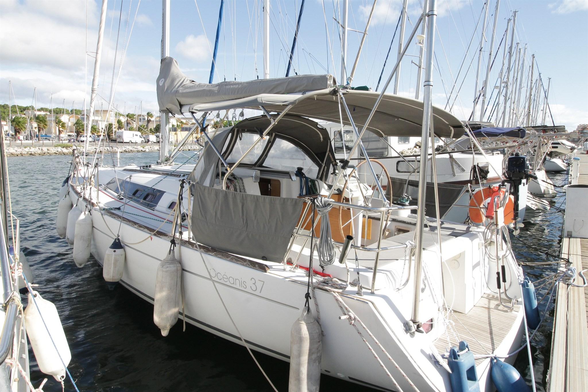 2009 Beneteau Oceanis 37