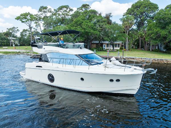 2016 Beneteau Monte Carlo 4