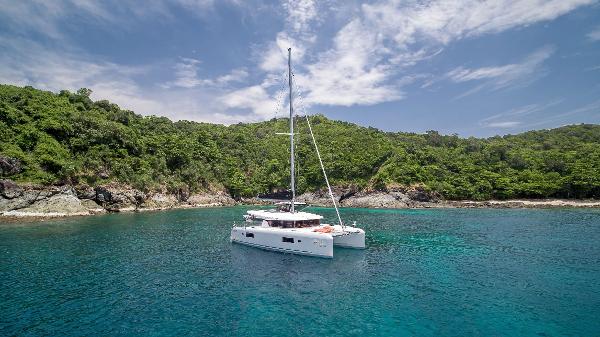 Lagoon 42