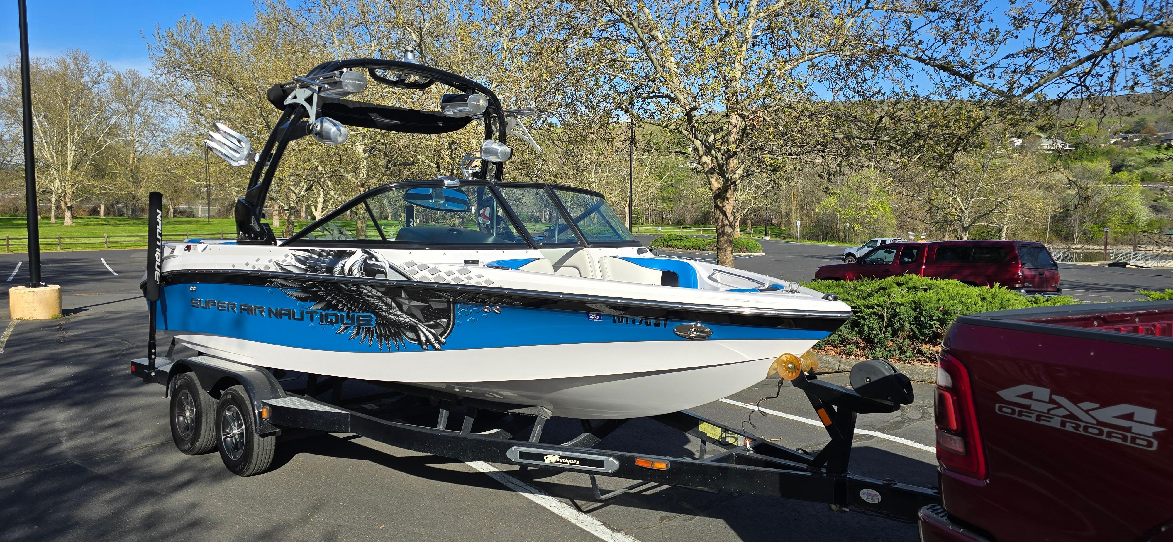 2011 Correct Craft Super Air Nautique 210TE