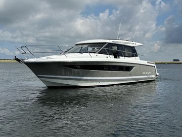2011 Jeanneau NC 11
