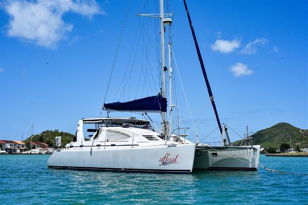 2005 Admiral 38