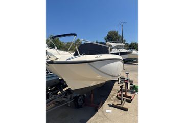 2019 Quicksilver Activ 605 Sundeck