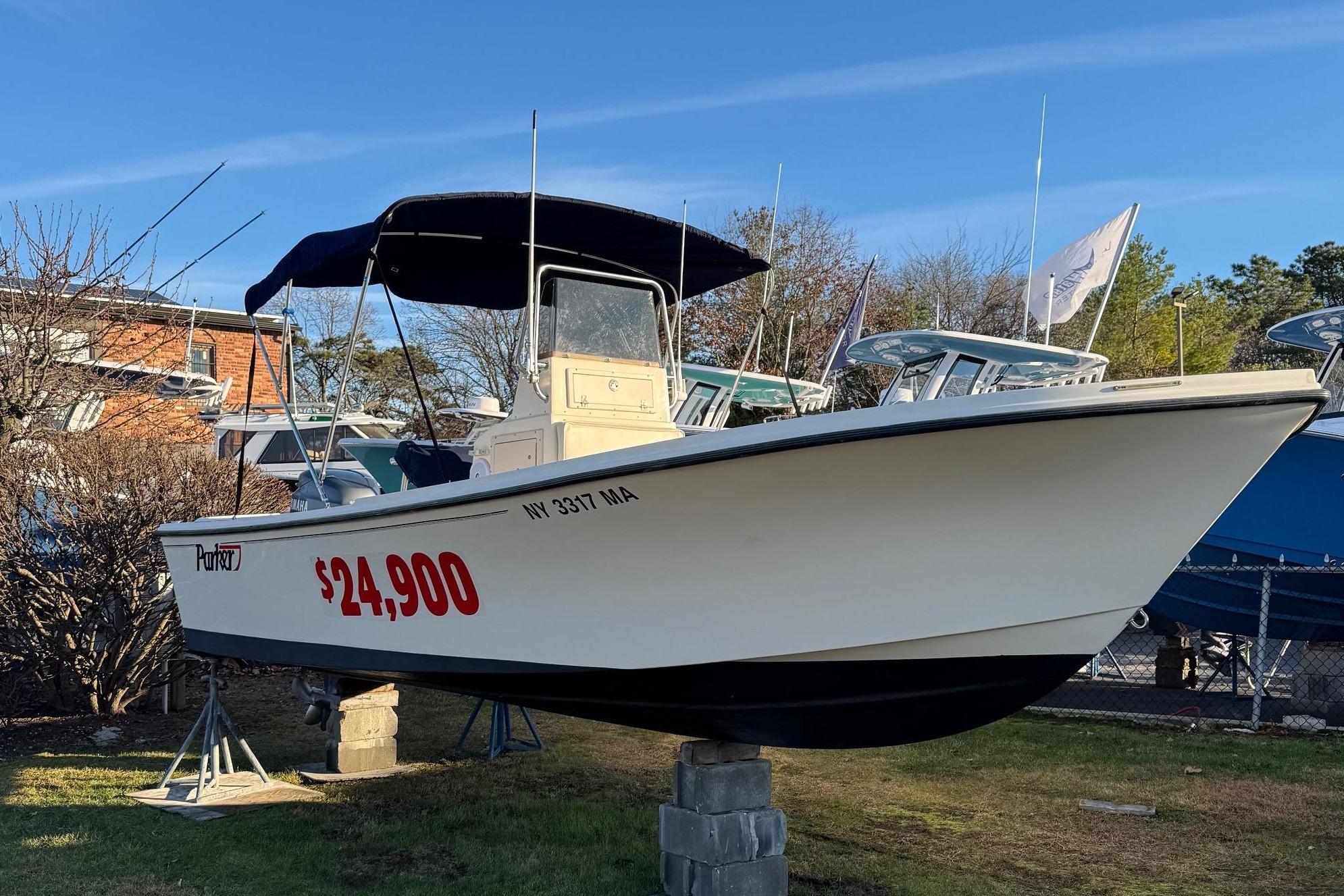 2004 Parker 21SE Center Console