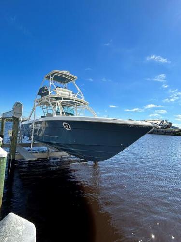 2012 Hydra-Sports 4200 Sport Fish