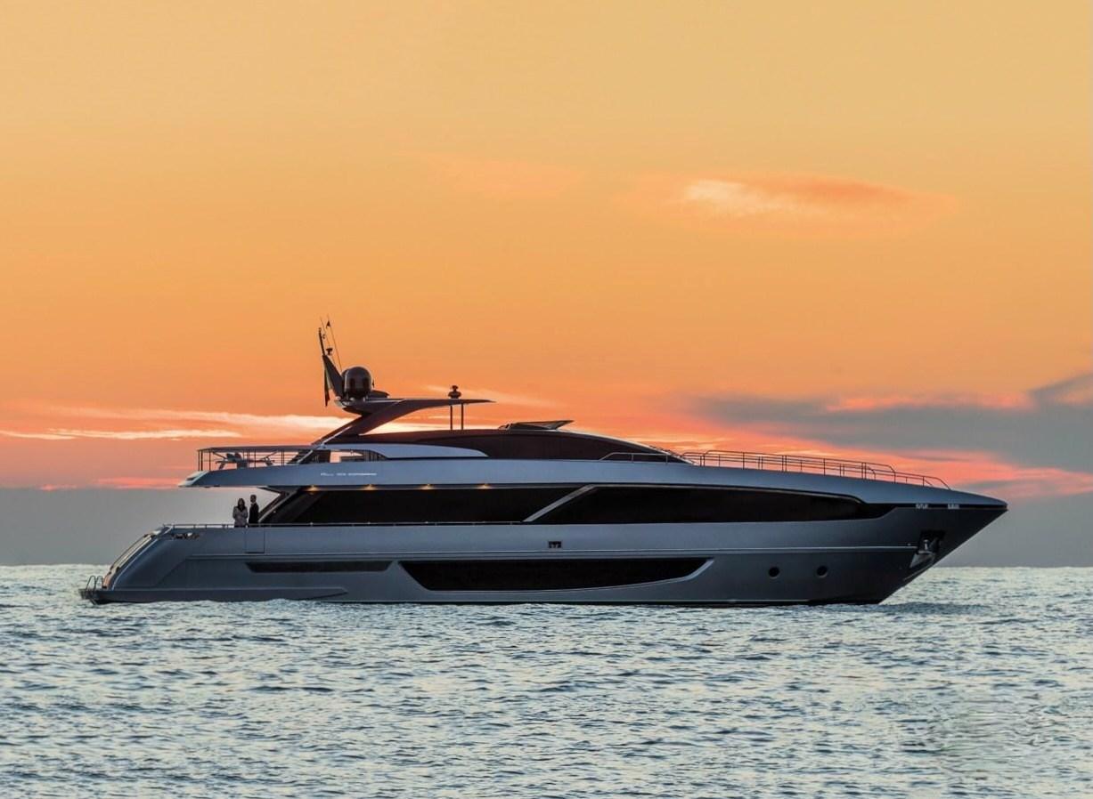 2019 Riva 100' Corsaro