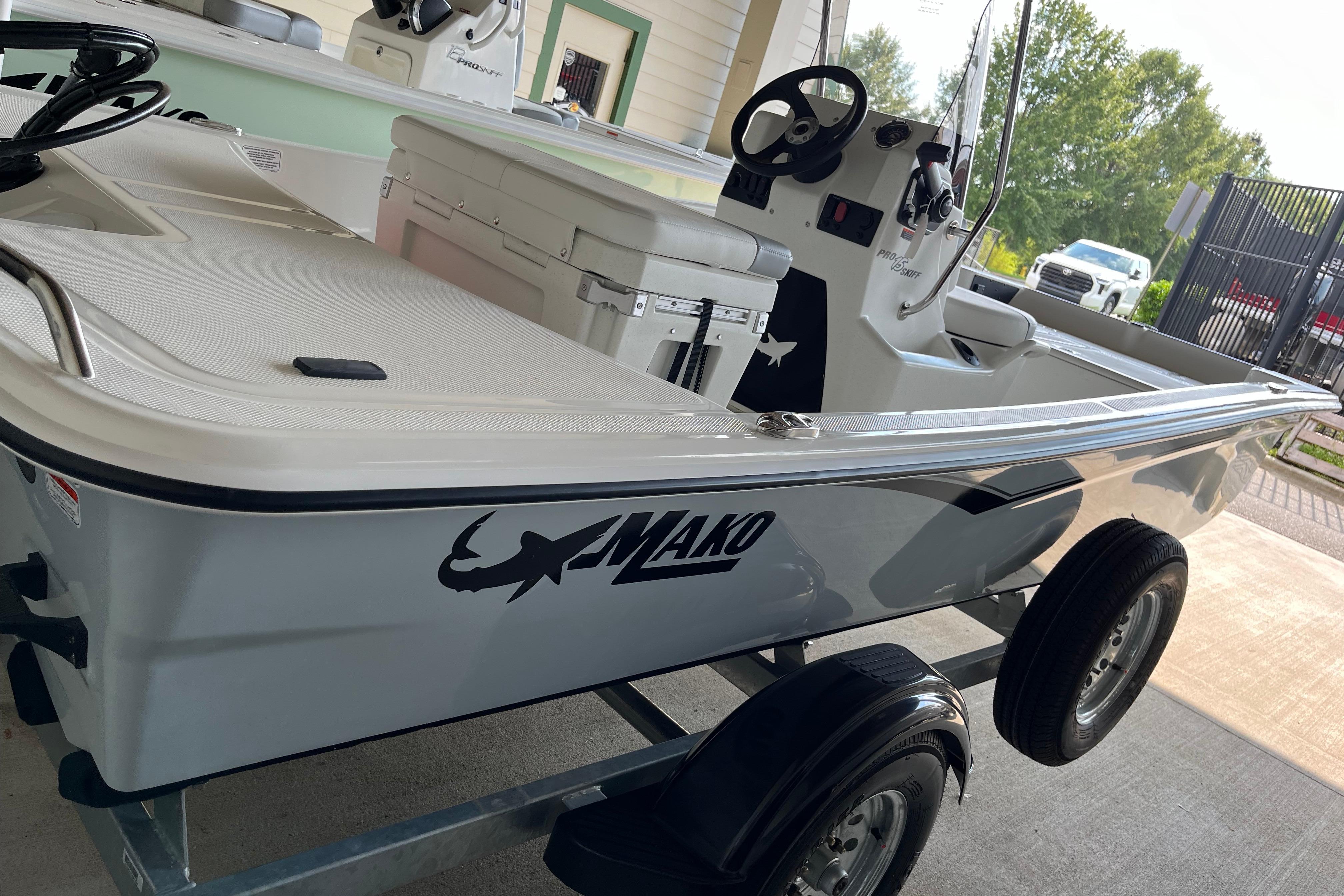 2026 Mako Pro Skiff 15 CC