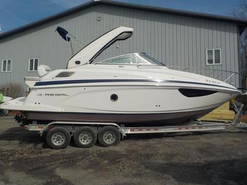 2019 Regal 28 Express