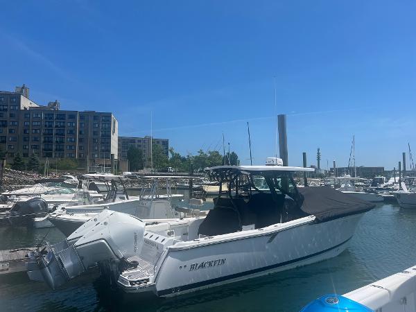 2023 Blackfin 302 CC