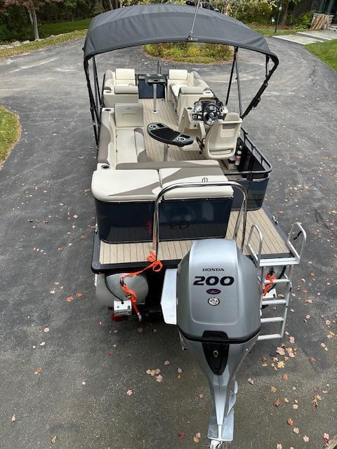 2023 Avalon Venture Cruise 2380