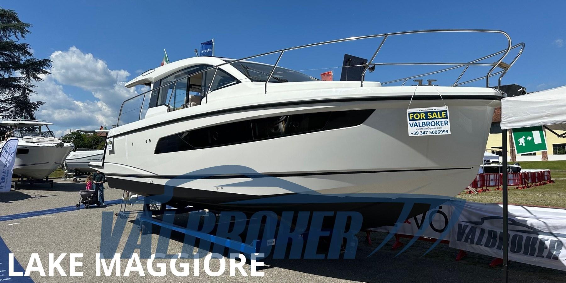 2021 Sealine C335V