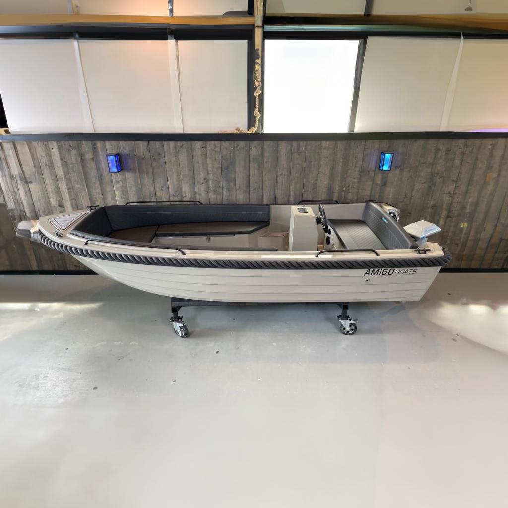 2025 Amigo 470 Q