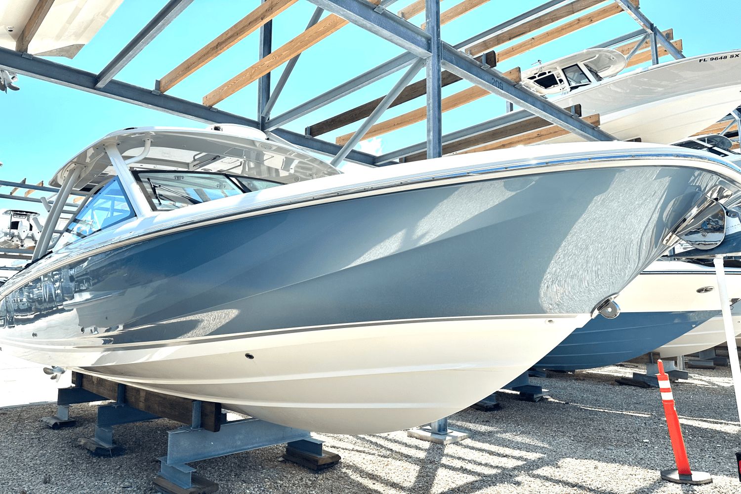 2016 Boston Whaler 320 Vantage