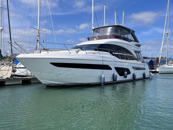 2019 Princess F62