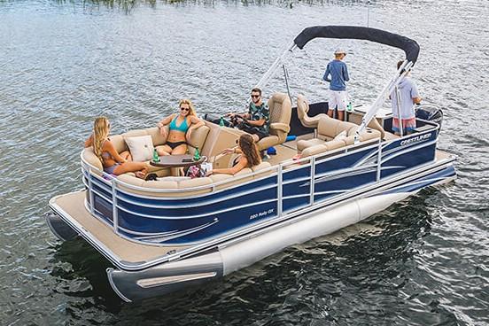 Crestliner Boat image