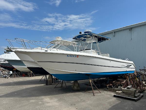Cobia 314 Center Console