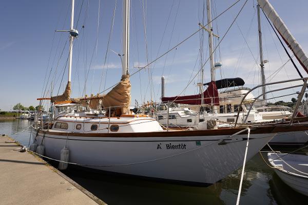 1977 Cheoy Lee Clipper 36