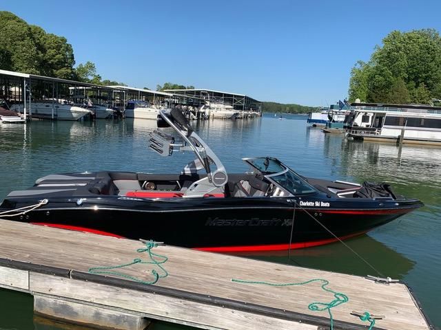 2019 MasterCraft XT25