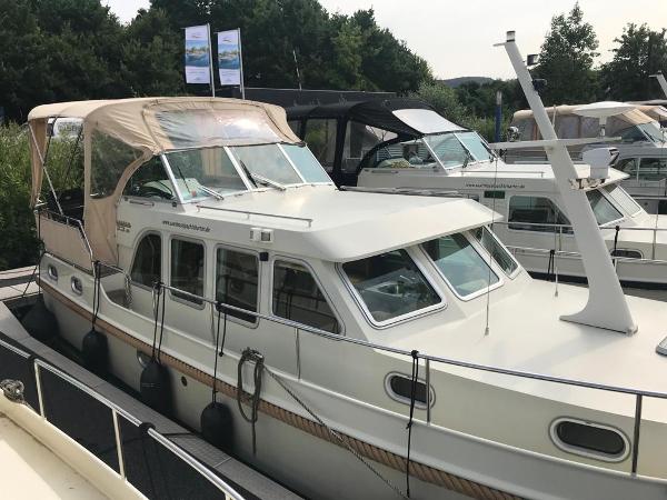2011 Linssen Grand Sturdy 33.9 AC