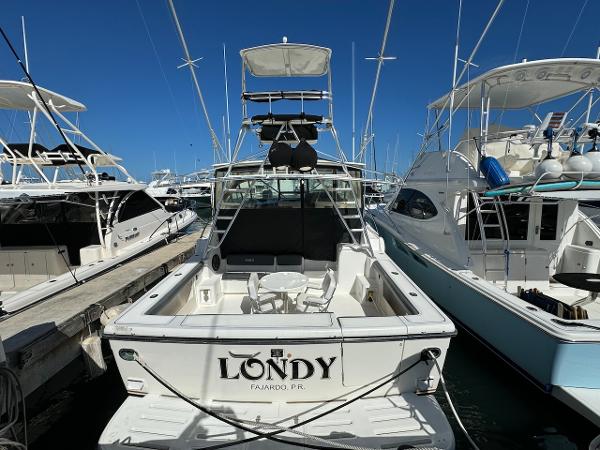Tiara Yachts 4100 Open 2000 Tiara Yachts 4100 Open docked at marina, rear view.