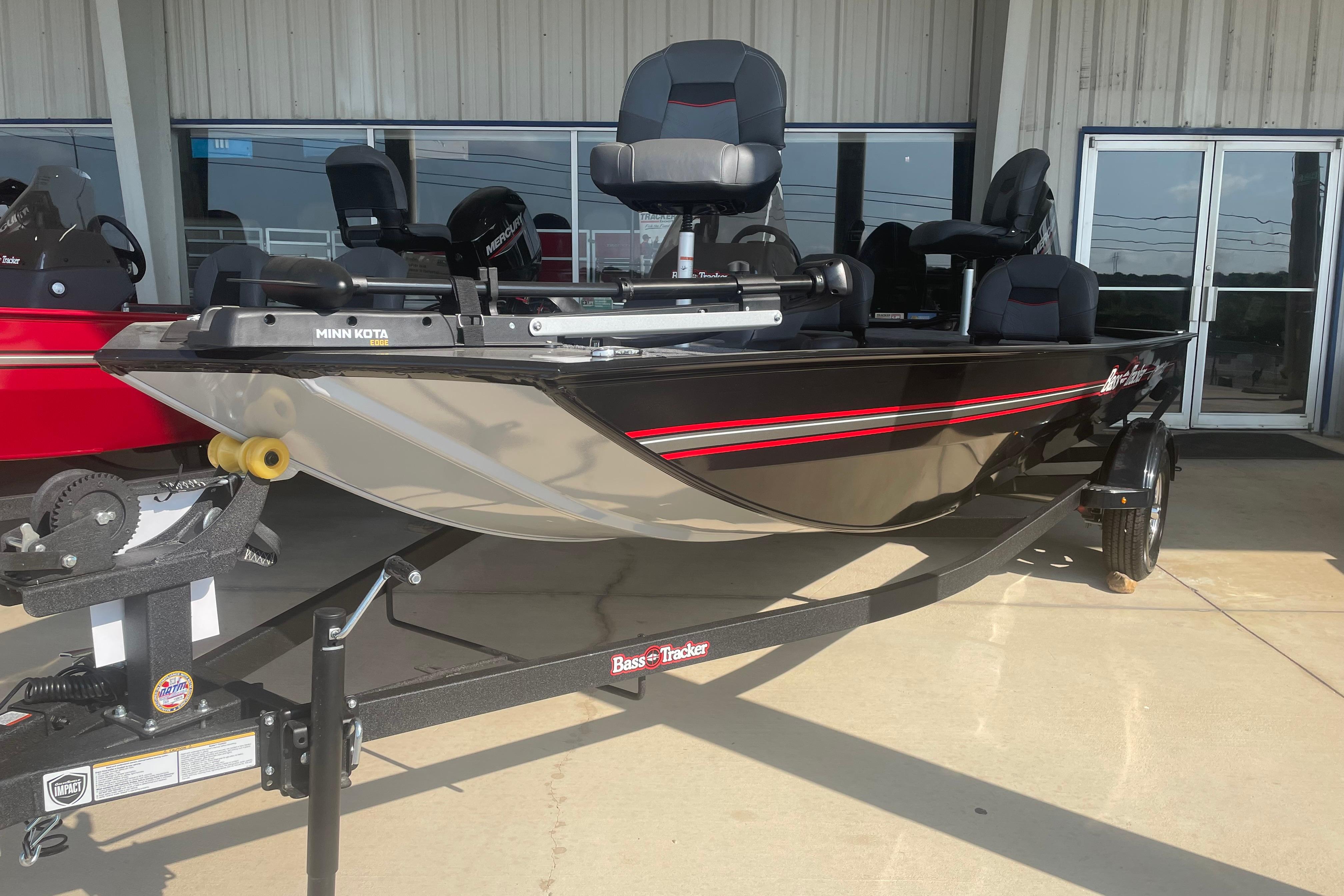2026 Tracker Bass Tracker Classic XL