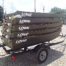 Lowe L1040 Riveted Jon