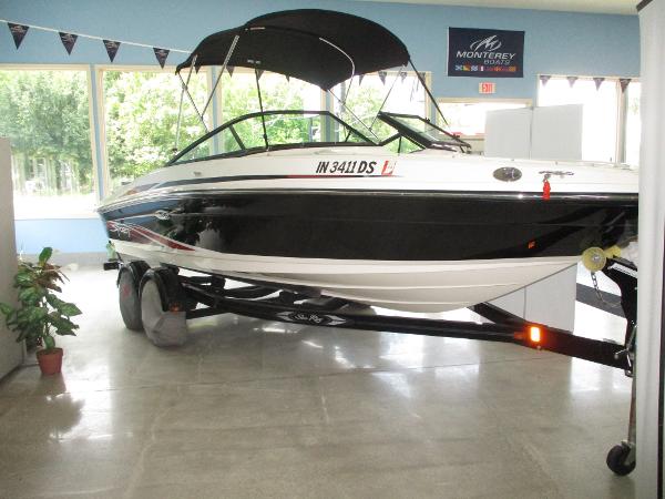 2013 Sea Ray 205 Sport