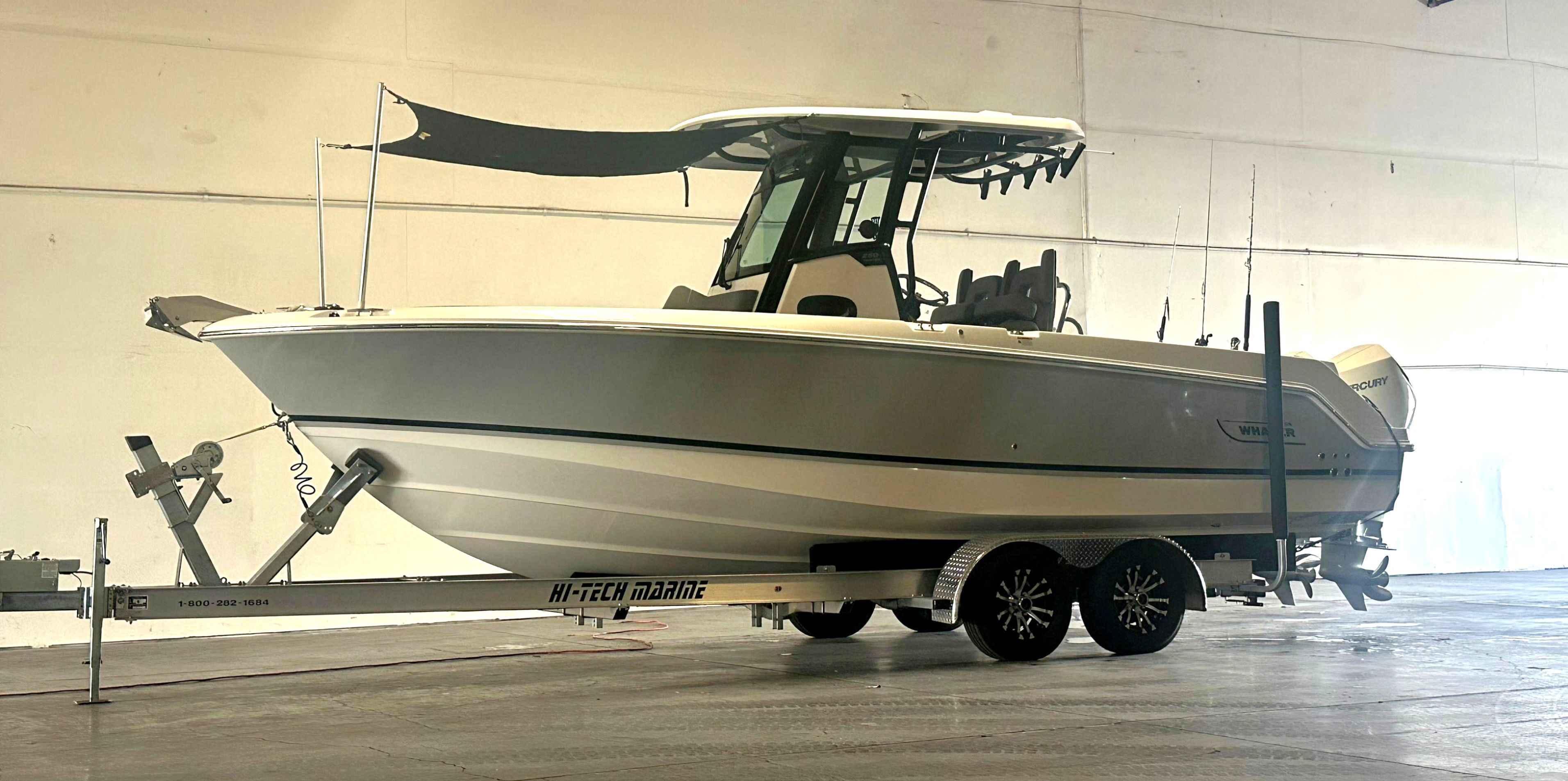 2024 Boston Whaler 250 Outrage