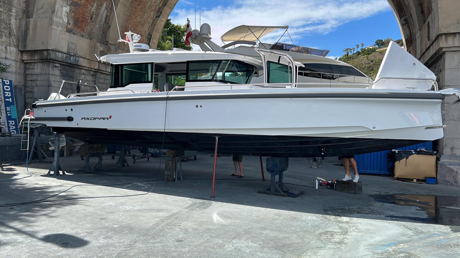 2020 Axopar 37 XC CROSS CABIN
