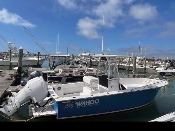 Pacemaker Wahoo 26' Center Console Starboard Profile