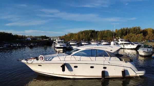 2012 Prestige 440 S