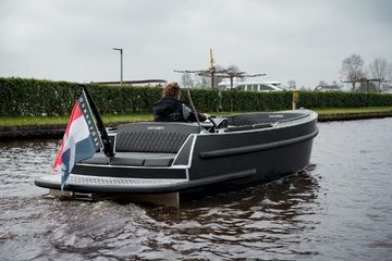 2025 Van Vossen Plugin E tender 595