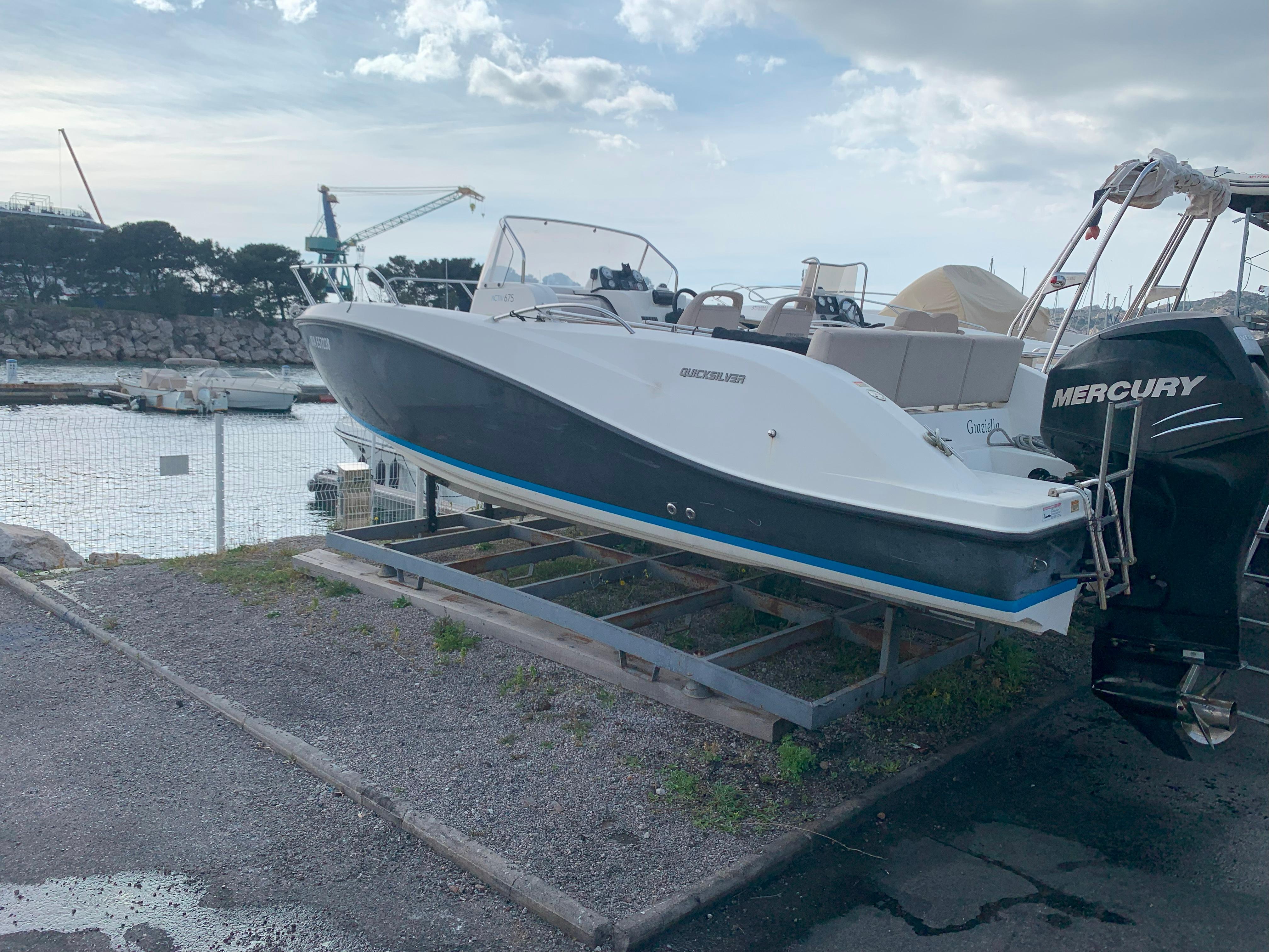 2011 Quicksilver Activ 675 Sundeck