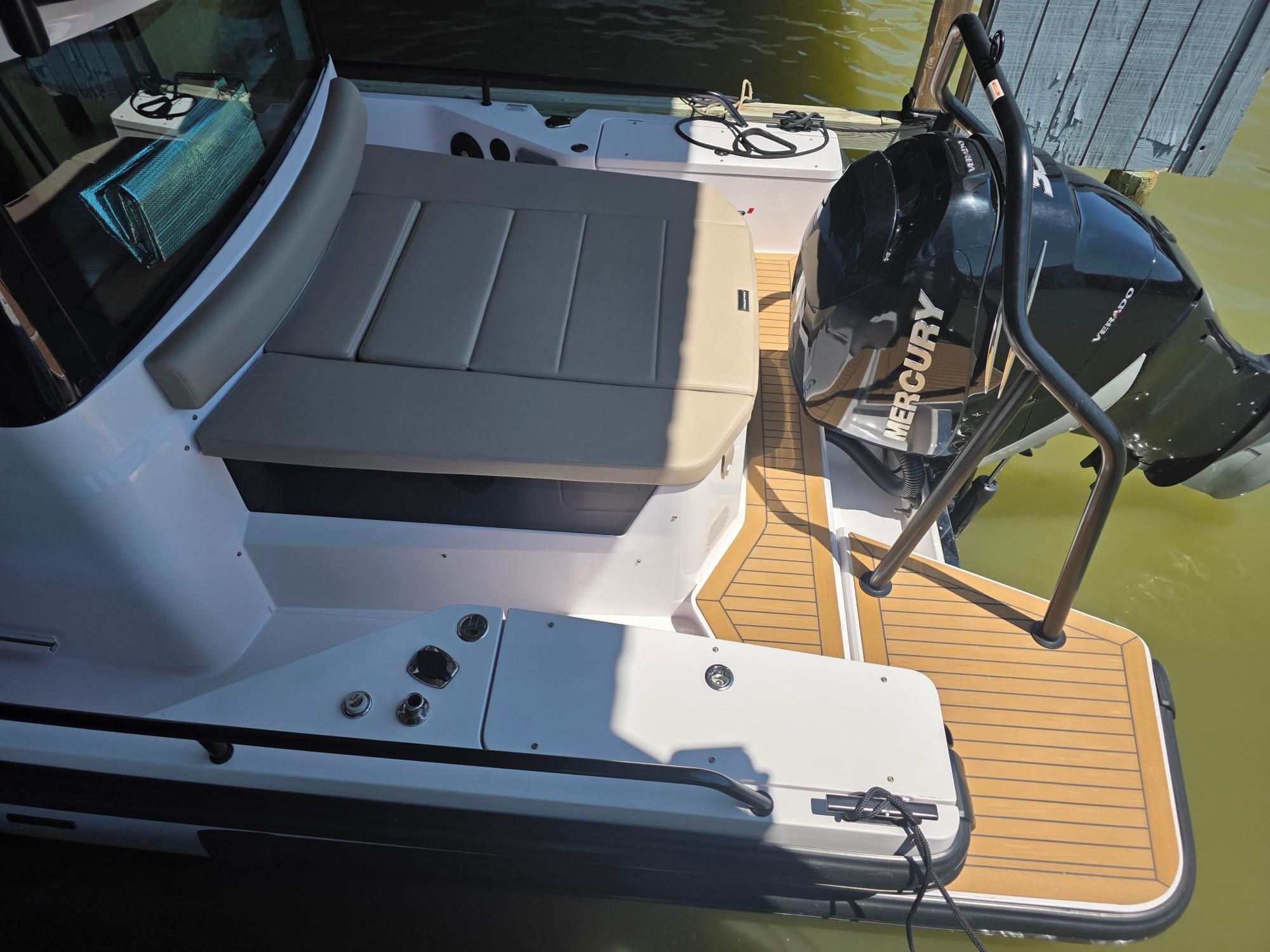 2022 Axopar 28 Cabin, Aft Cabin