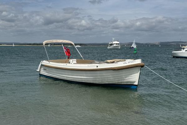 Interboat Intender 820