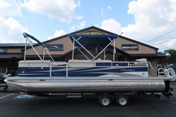 2012 Manitou 24 Oasis Tri-Toon