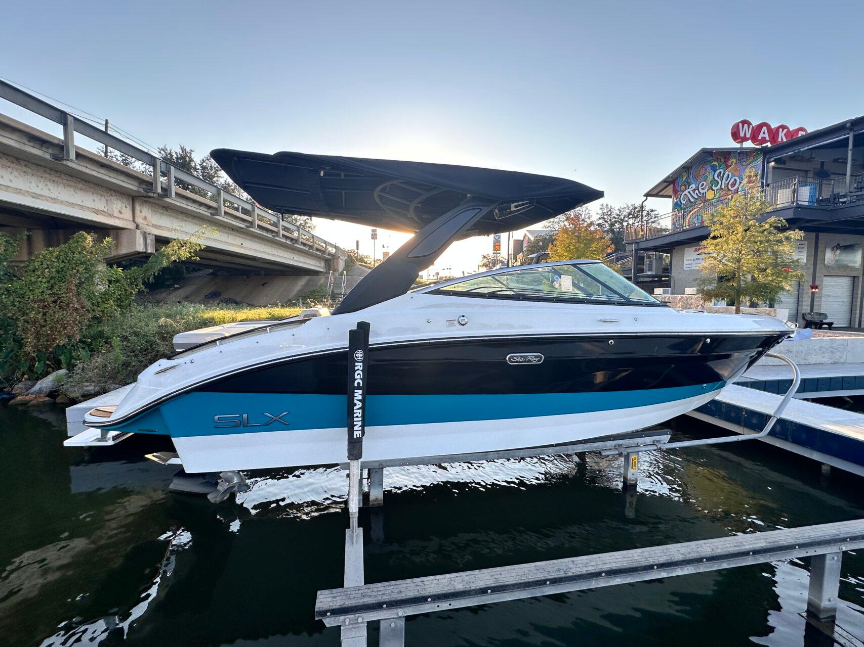 2024 Sea Ray SLX 260 Surf