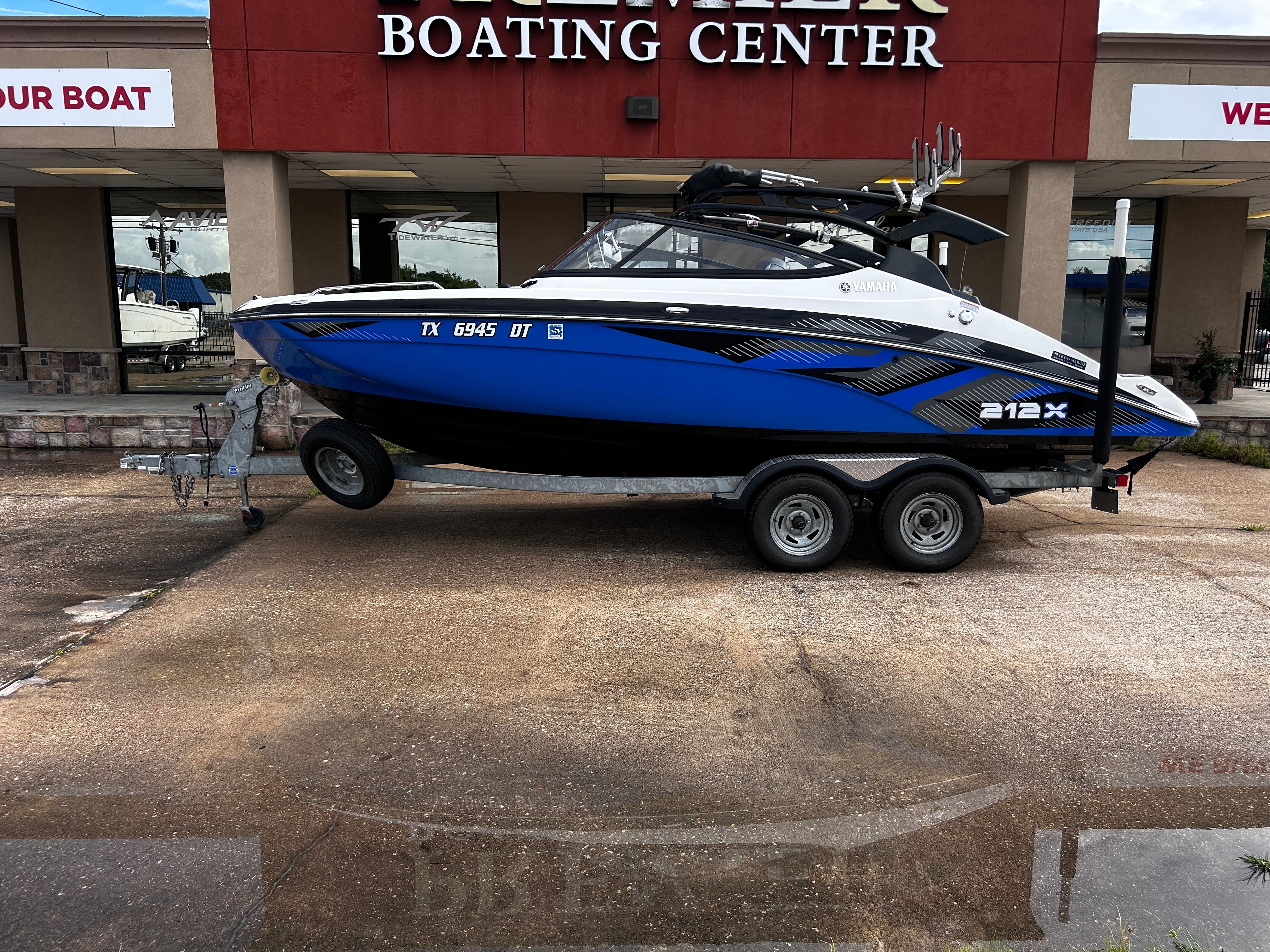 Yamaha Boats 212X