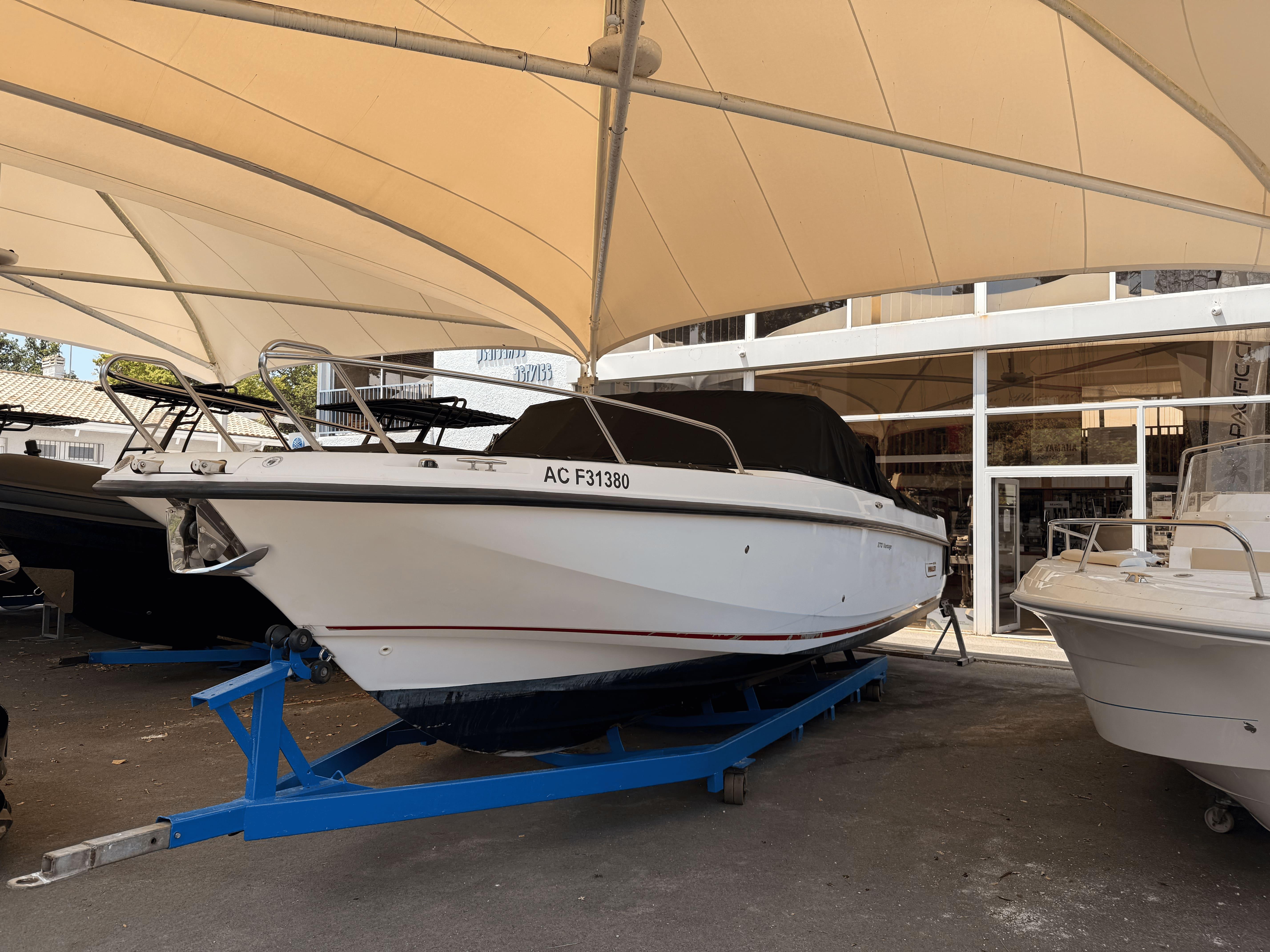 Boston Whaler 270 Vantage