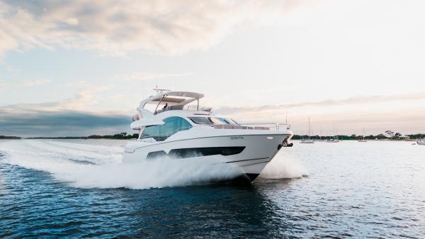 2018 Sunseeker 76 Yacht