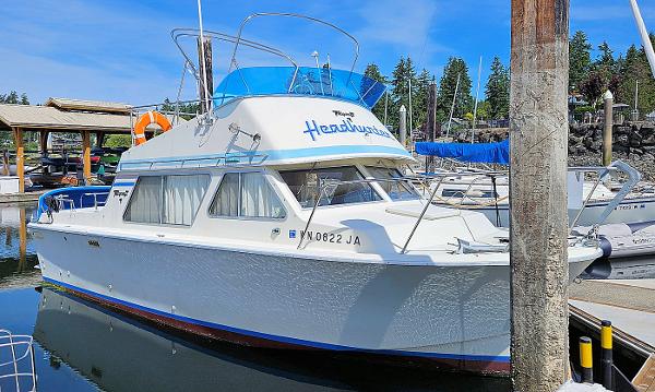 1976 Tollycraft 26 Flybridge