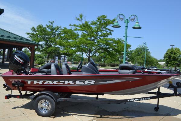 2025 Tracker Pro Team 175