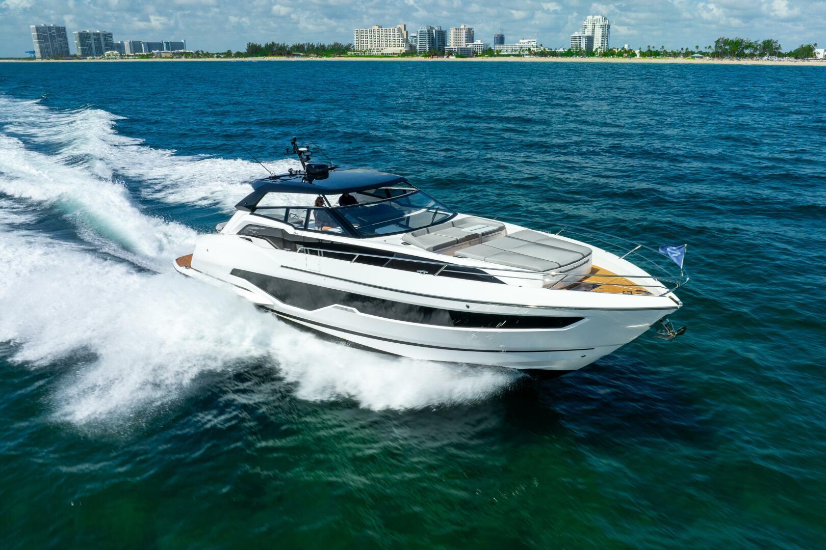 2024 Sunseeker Superhawk 55