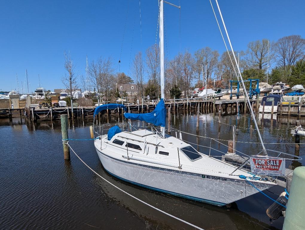 1984 Pearson Triton 27