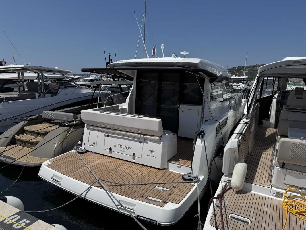 2025 Jeanneau NC 37