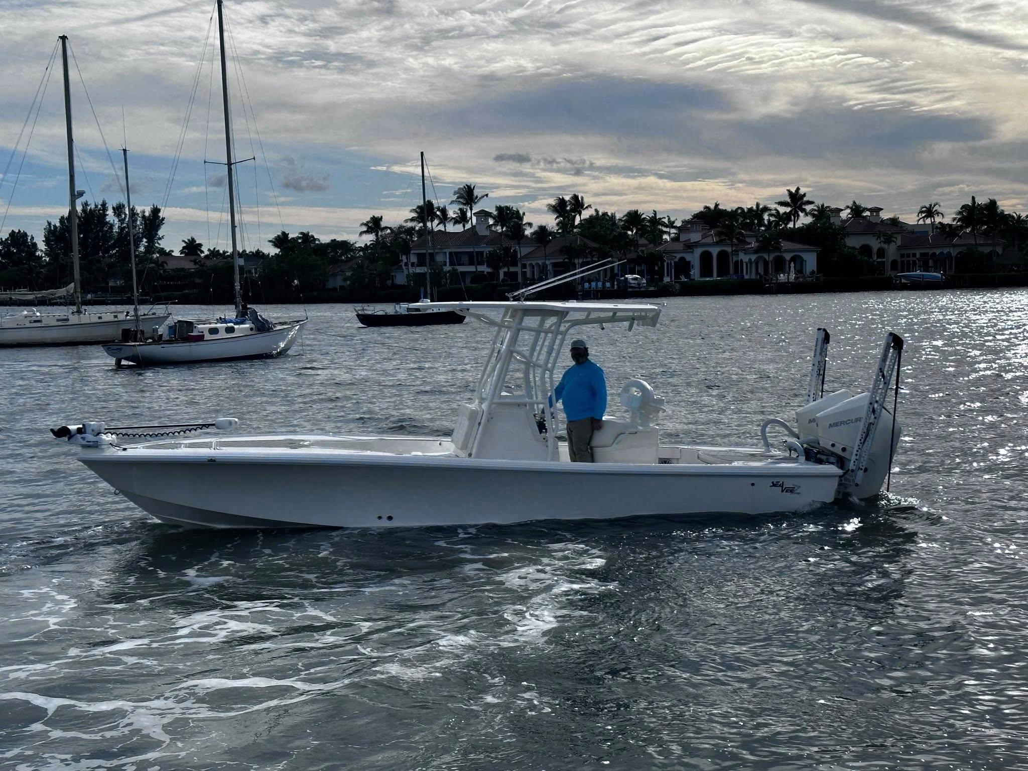 2023 SeaVee 270Z