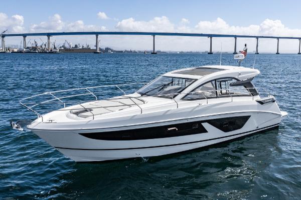 2022 Beneteau Gran Turismo 41