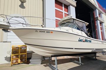 2004 Pursuit 3070 Express