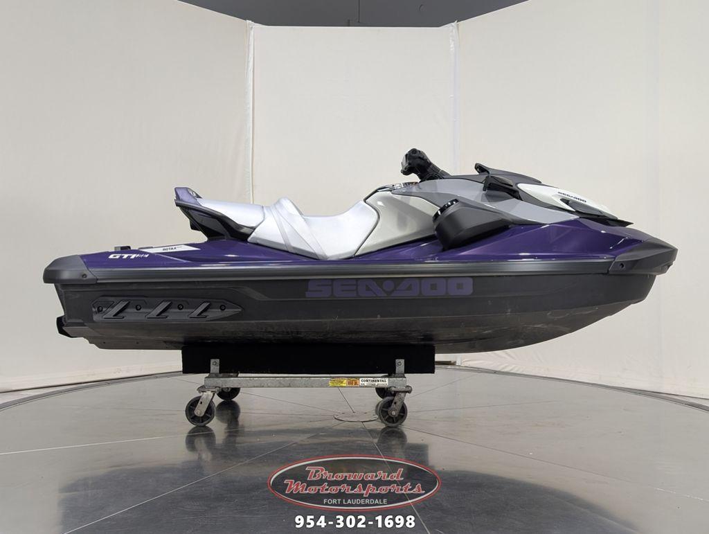 2025 Sea-Doo GTI™ SE 130 iBR Tech, Audio, iDF, iBR
